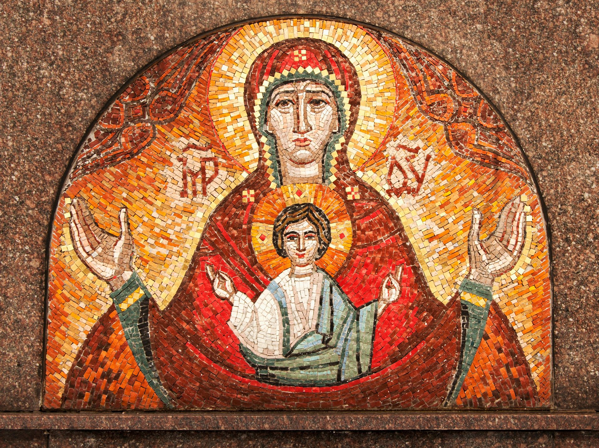 Reliquaries and devotional vessels